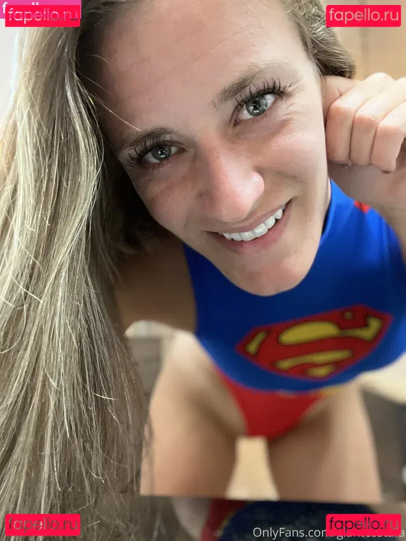 giantesstara Onlyfans Photo Gallery 