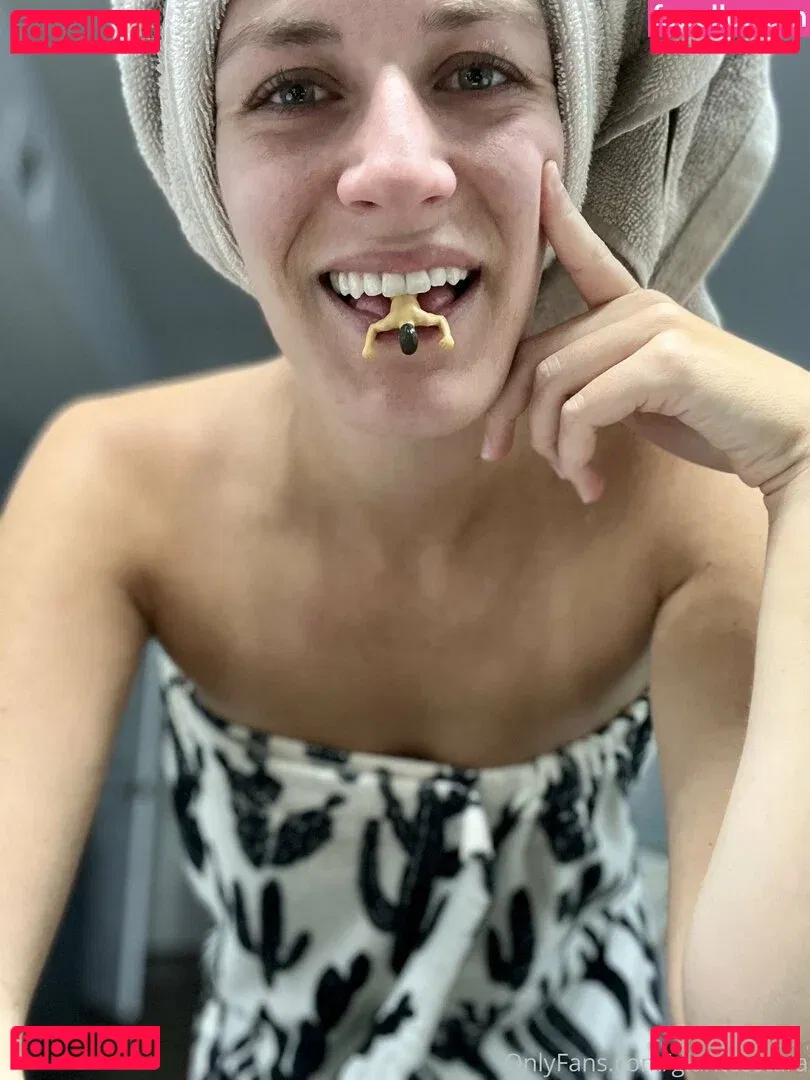 giantesstara Onlyfans Photo Gallery 