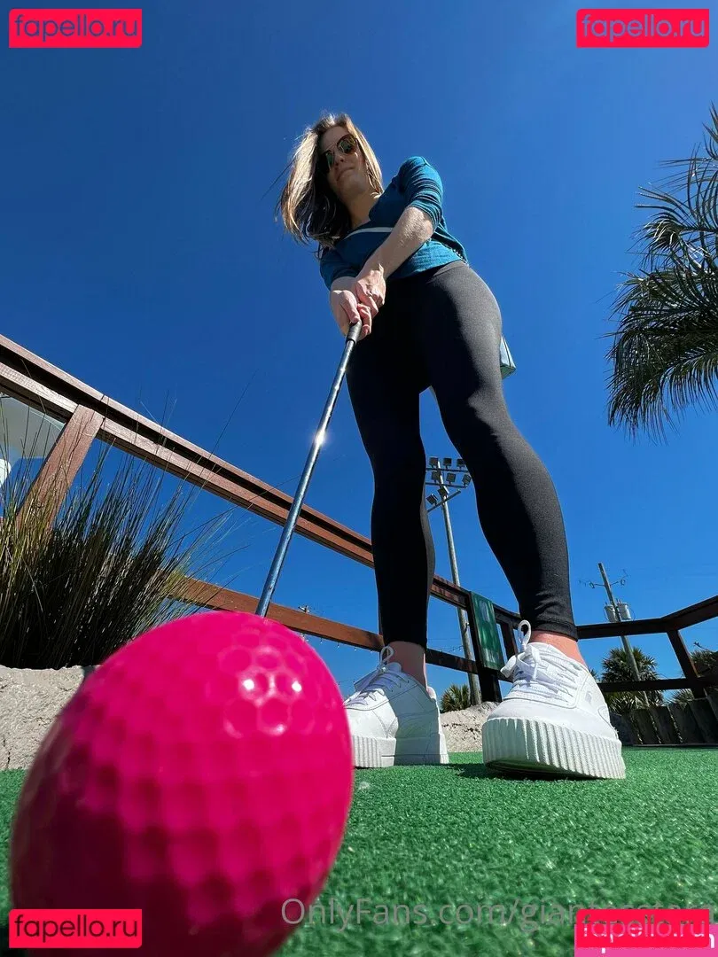 giantesstara Onlyfans Photo Gallery 