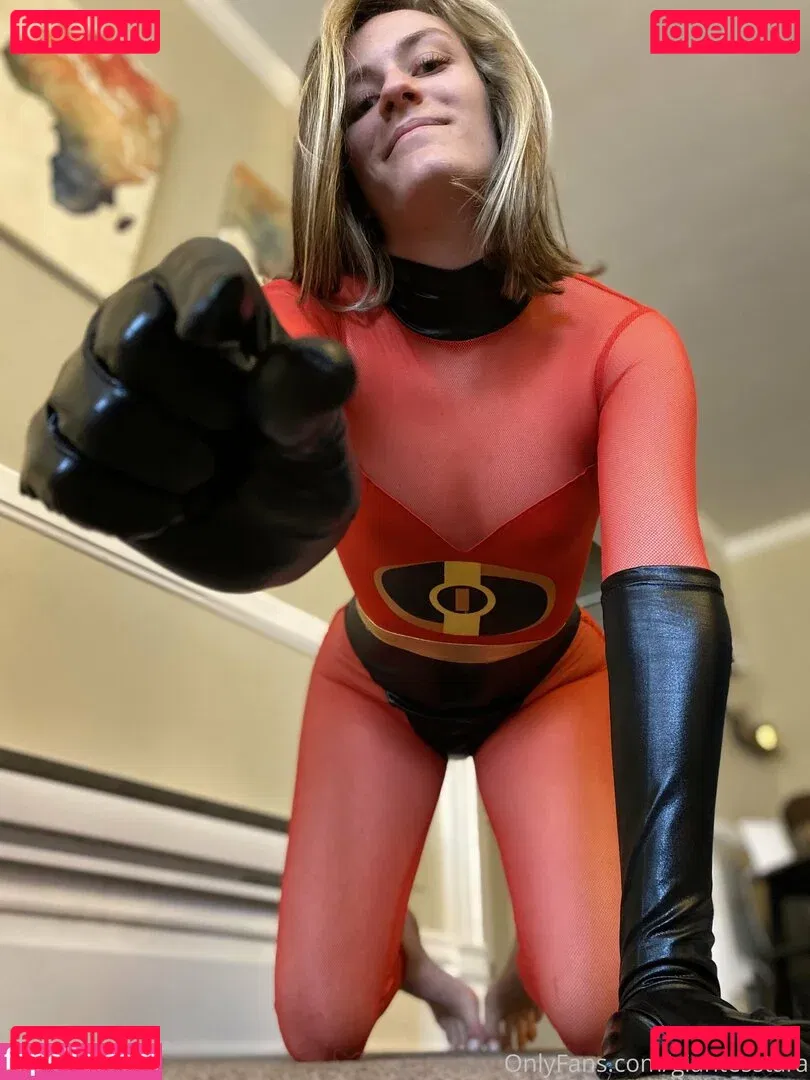 giantesstara Onlyfans Photo Gallery 