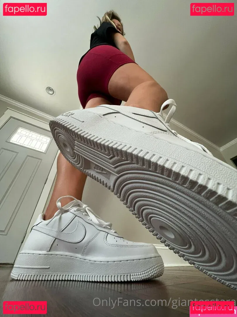 giantesstara Onlyfans Photo Gallery 