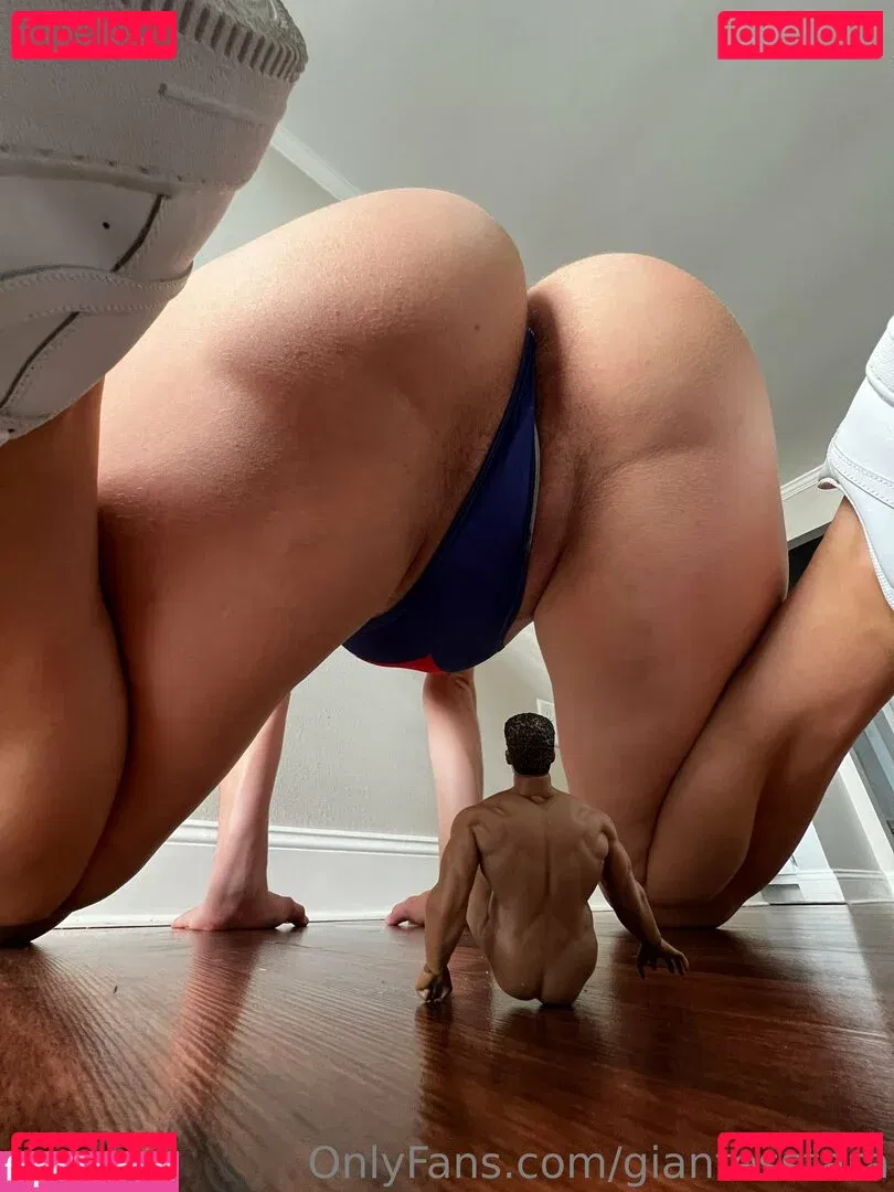 giantesstara Onlyfans Photo Gallery 