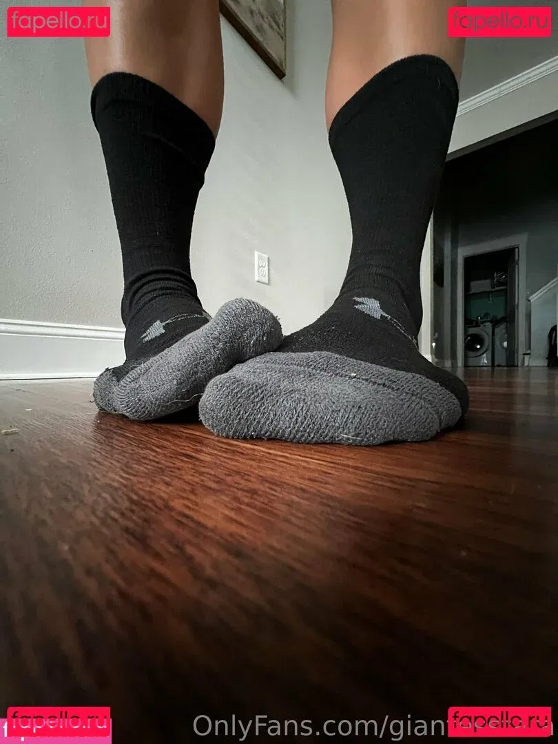 giantesstara Onlyfans Photo Gallery 