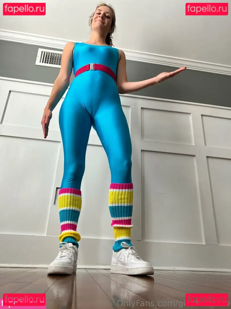 giantesstara Onlyfans Photo Gallery 