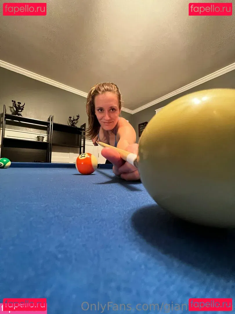 giantesstara Onlyfans Photo Gallery 