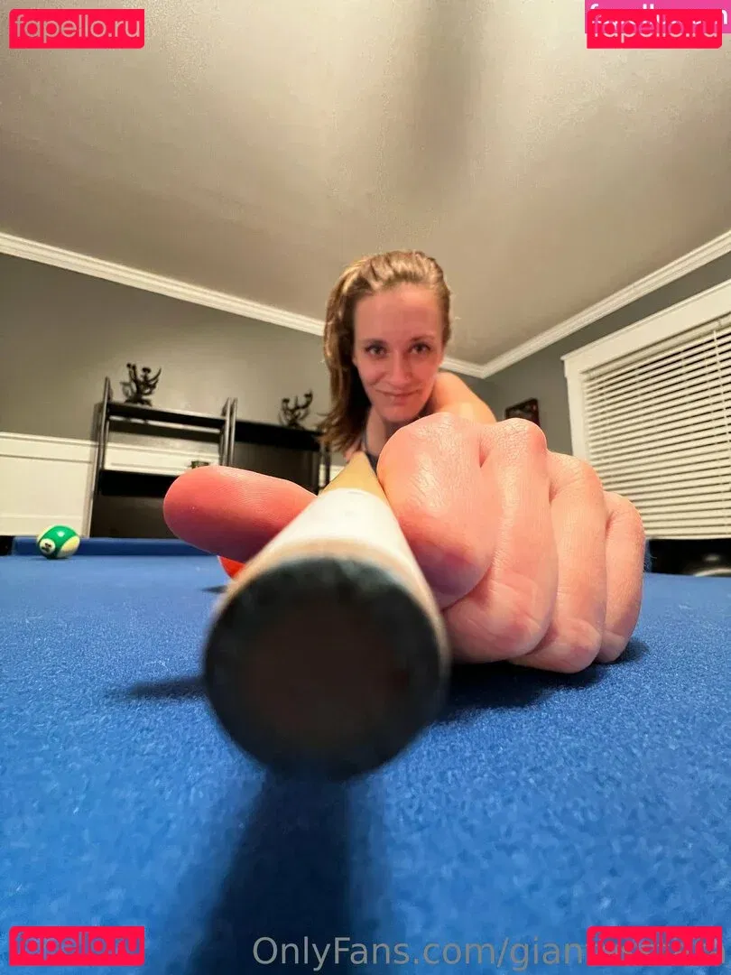 giantesstara Onlyfans Photo Gallery 