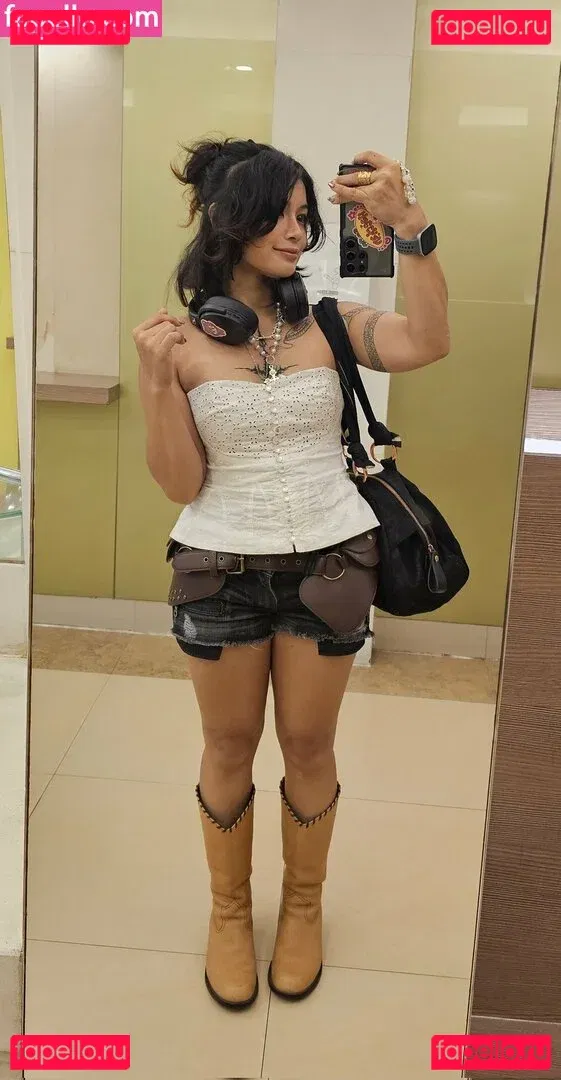 Nyaaati Onlyfans Photo Gallery 