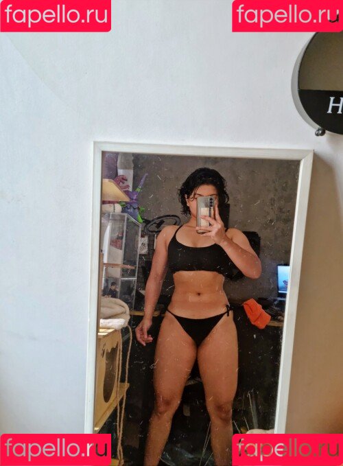 Nyaaati Onlyfans Photo Gallery 