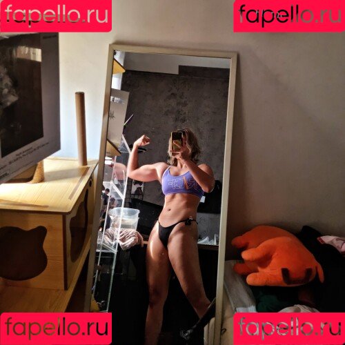 Nyaaati Onlyfans Photo Gallery 