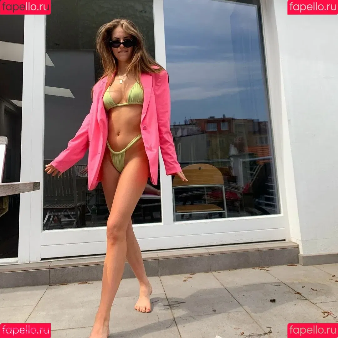 karlakubicaa Onlyfans Photo Gallery 