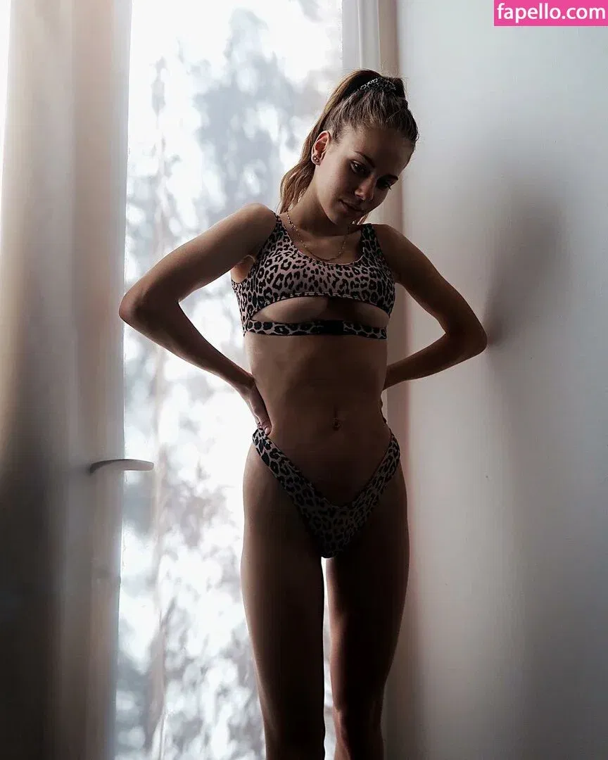 karlakubicaa Onlyfans Photo Gallery 