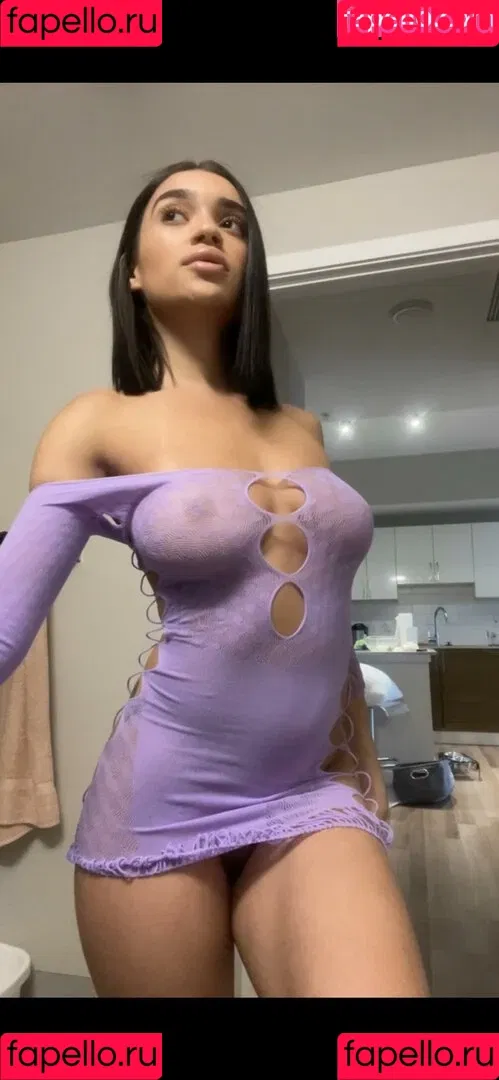 lilbabyhenness1 Onlyfans Photo Gallery 
