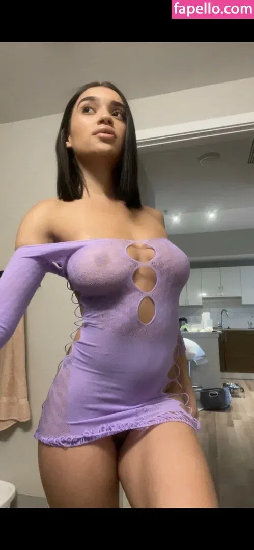 lilbabyhenness1 Onlyfans Photo Gallery 