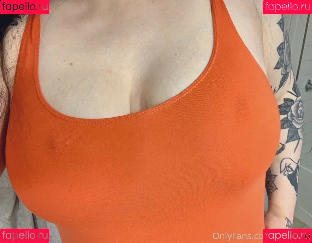 aquariush0e Onlyfans Photo Gallery 