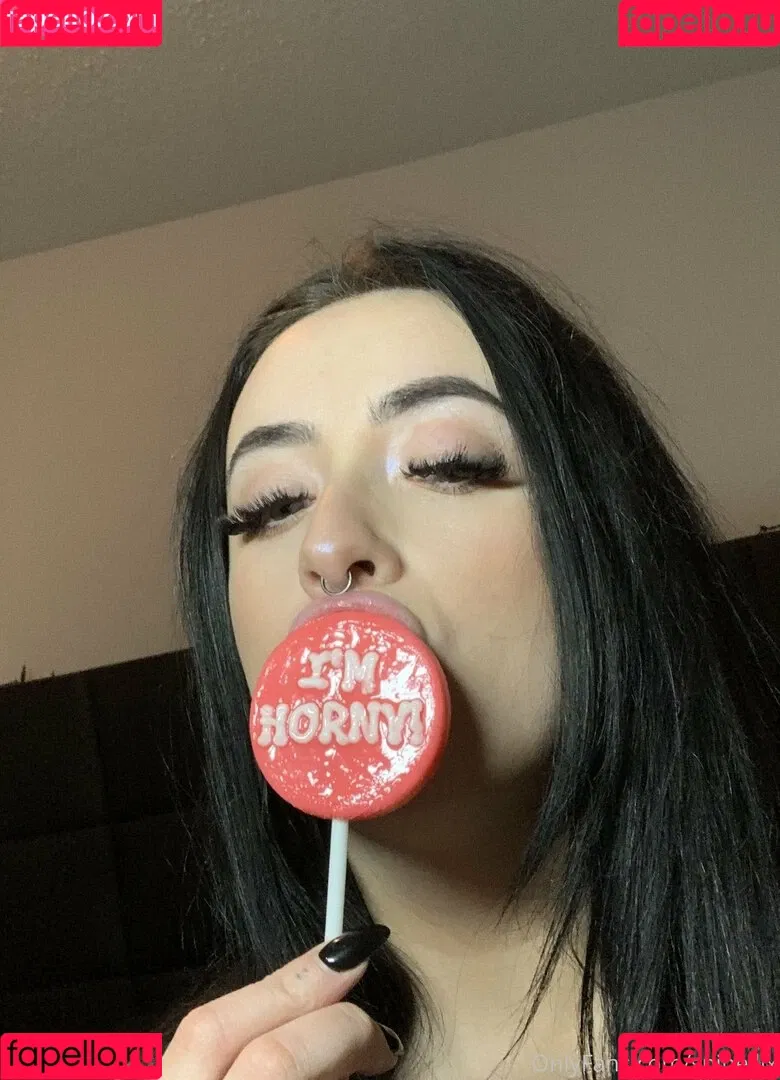 aquariush0e Onlyfans Photo Gallery 