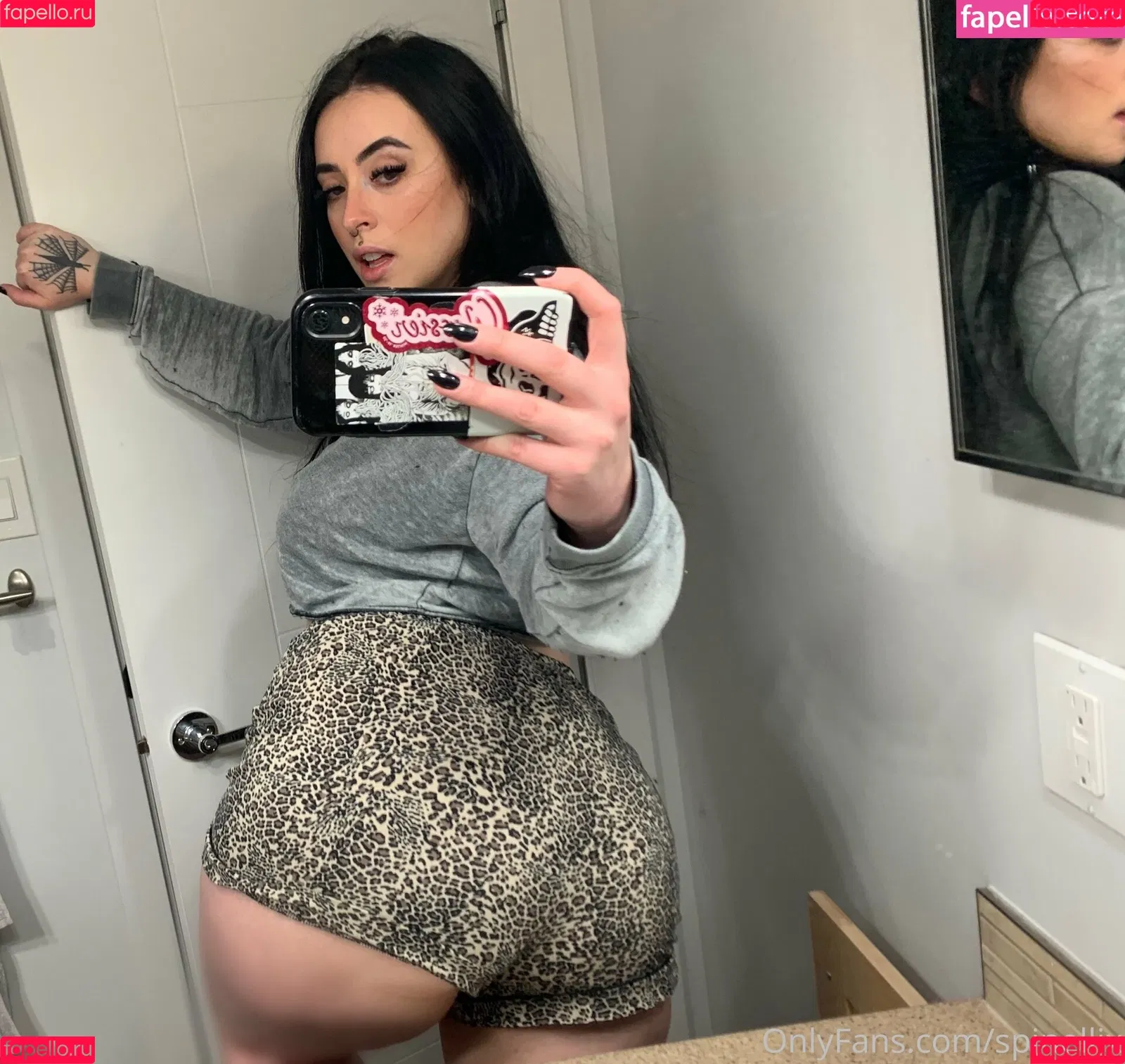 aquariush0e Onlyfans Photo Gallery 