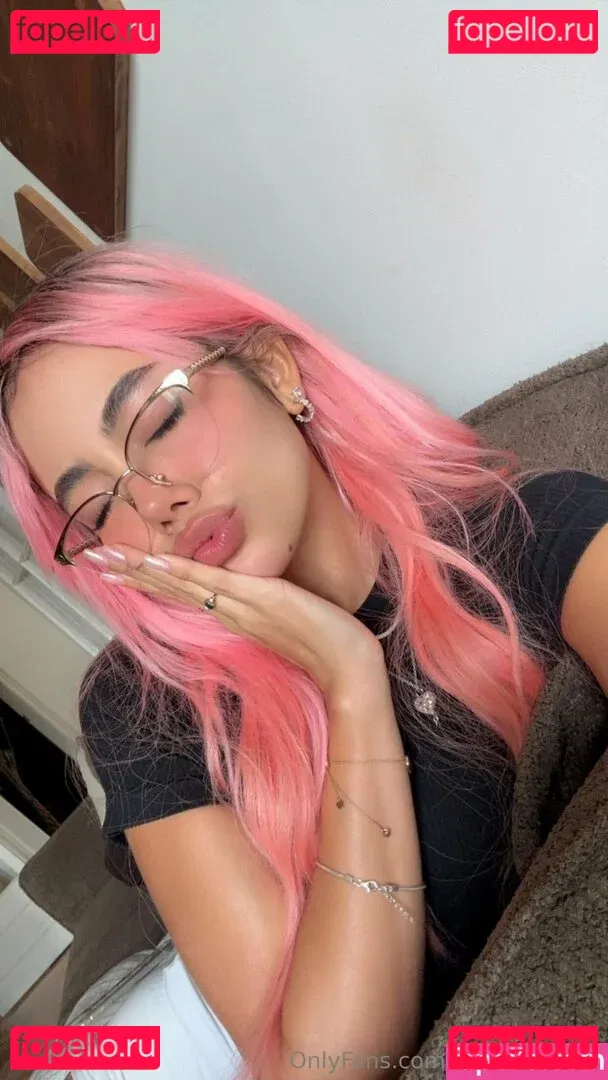 cherrykath18 Onlyfans Photo Gallery 