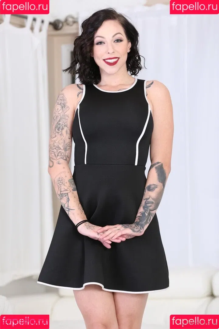 Harlow Harrison Onlyfans Photo Gallery 