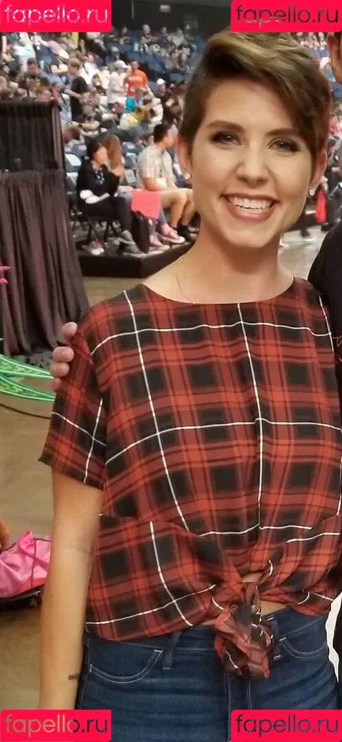 Soe Gschwind Onlyfans Photo Gallery 