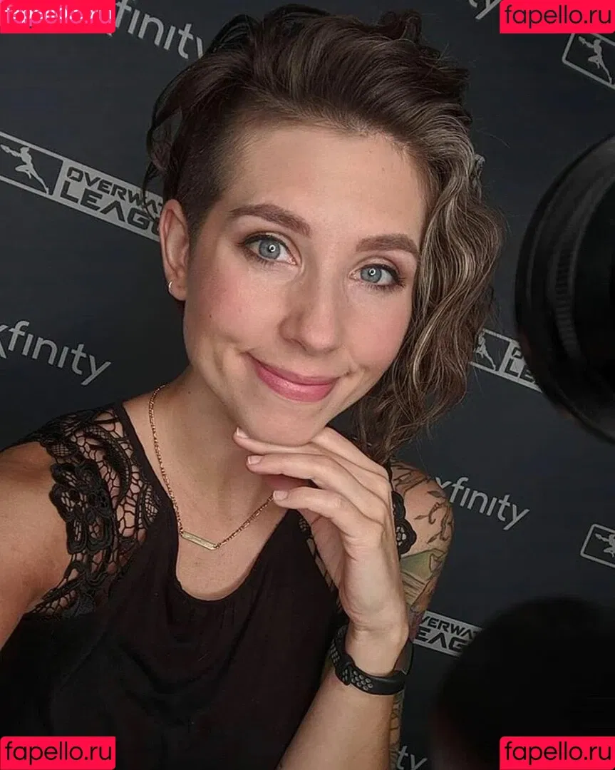 Soe Gschwind Onlyfans Photo Gallery 