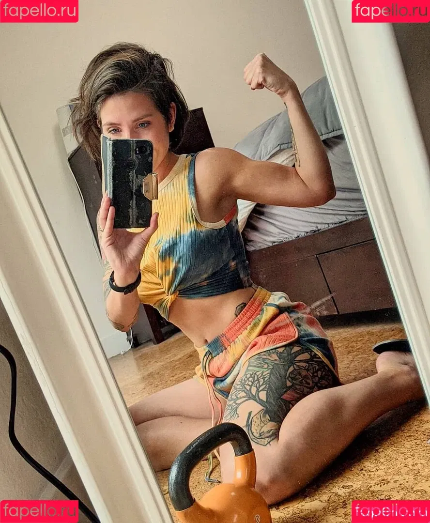 Soe Gschwind Onlyfans Photo Gallery 