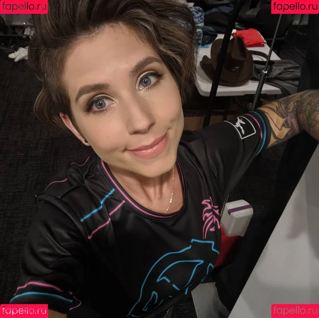 Soe Gschwind Onlyfans Photo Gallery 