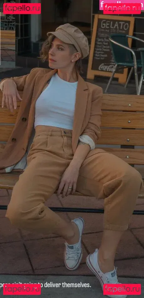 Soe Gschwind Onlyfans Photo Gallery 