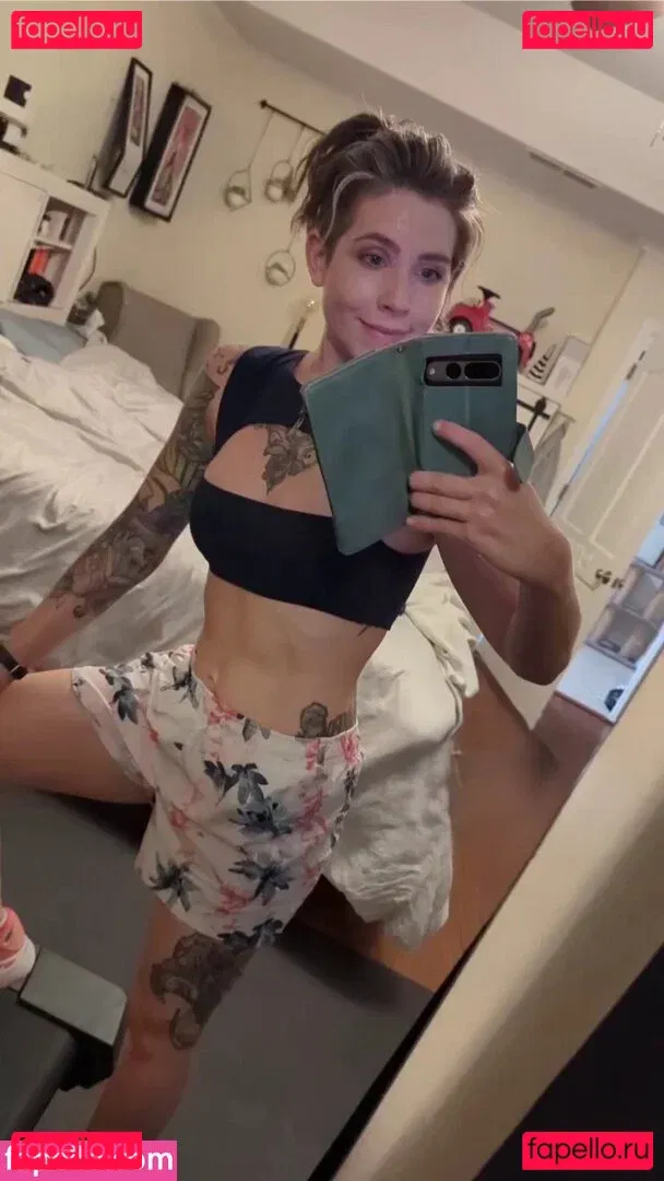 Soe Gschwind Onlyfans Photo Gallery 