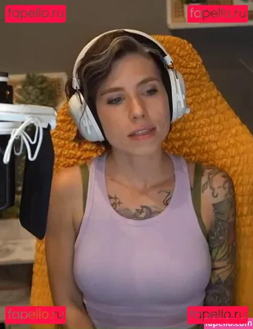 Soe Gschwind Onlyfans Photo Gallery 