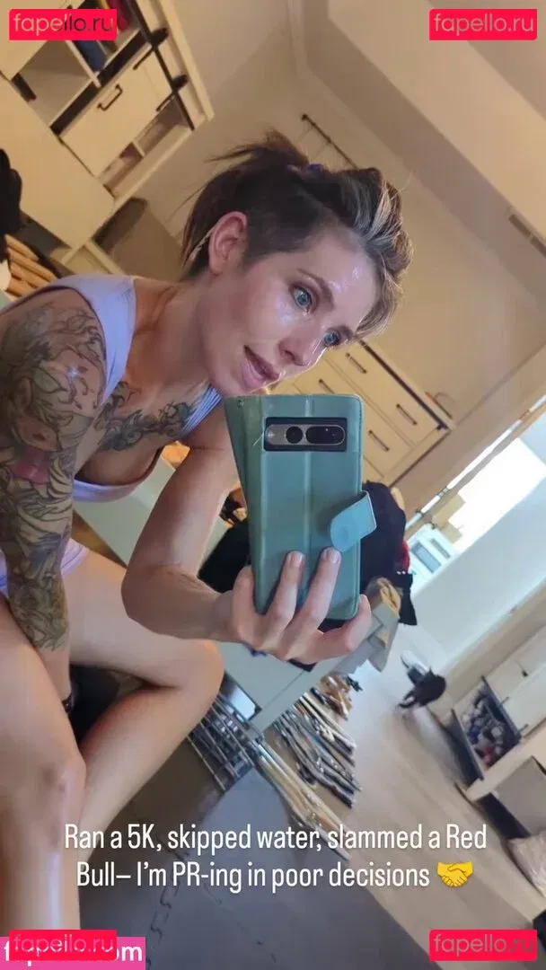 Soe Gschwind Onlyfans Photo Gallery 