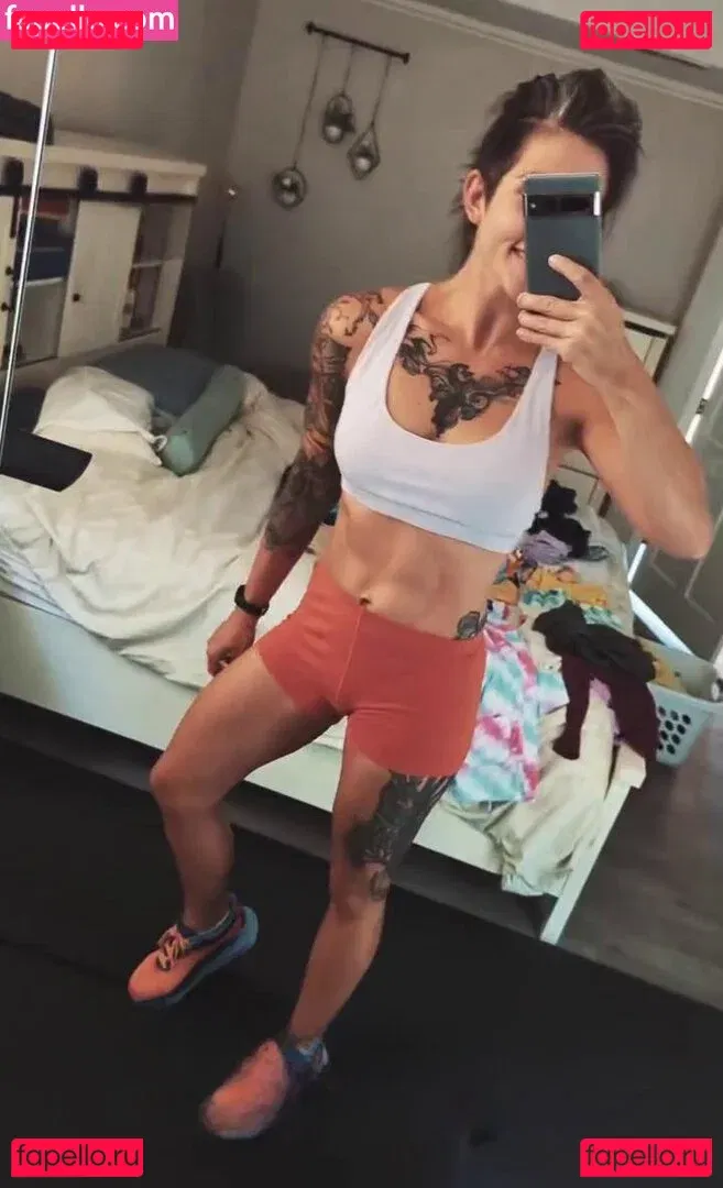 Soe Gschwind Onlyfans Photo Gallery 