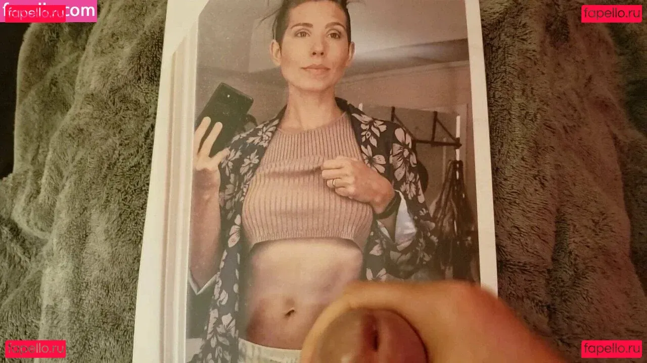 Soe Gschwind Onlyfans Photo Gallery 