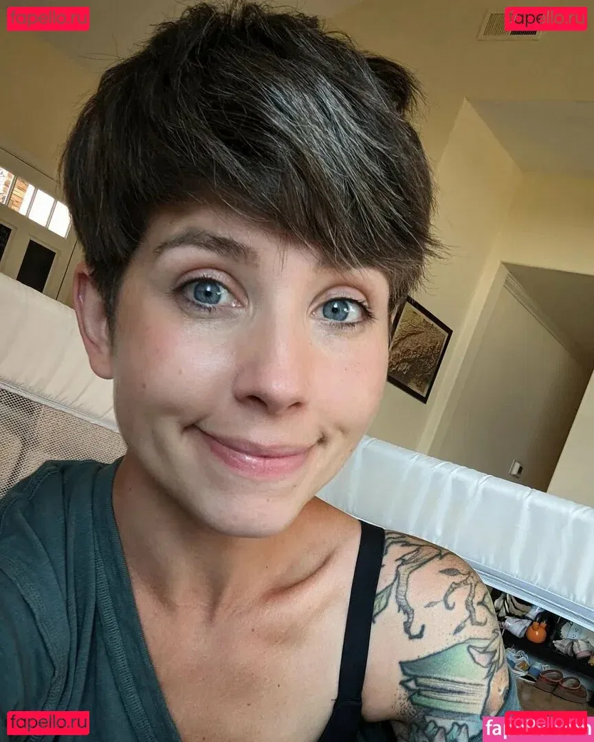 Soe Gschwind Onlyfans Photo Gallery 