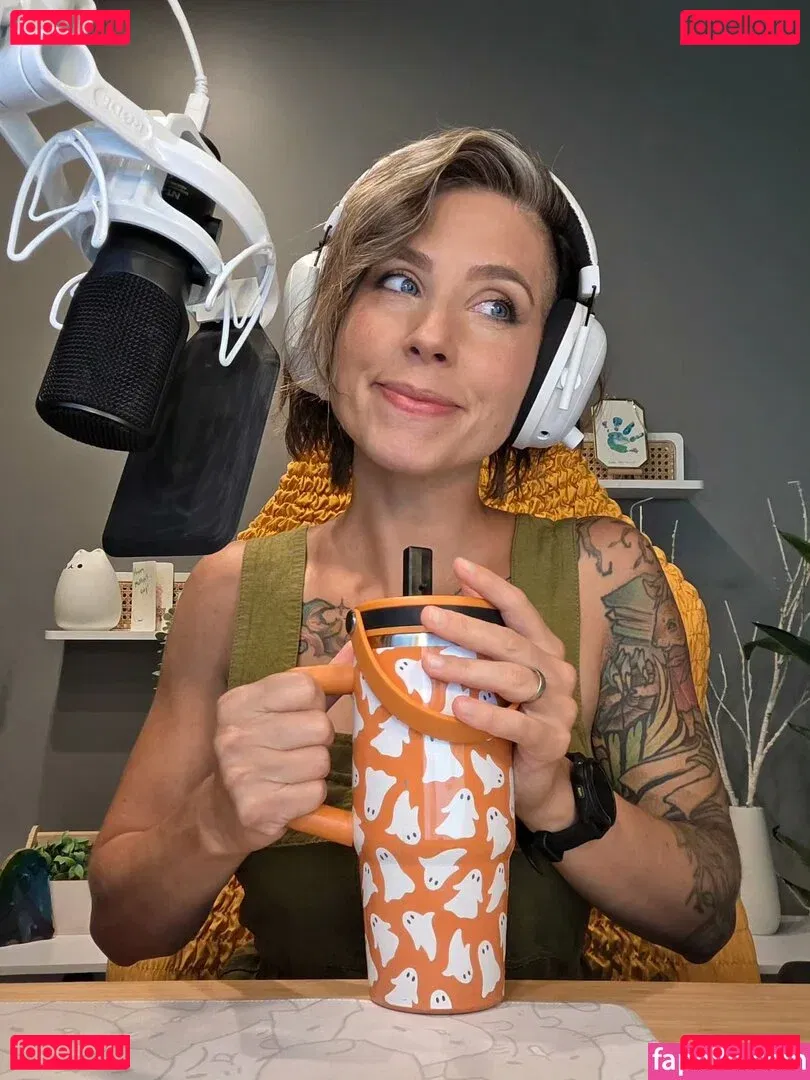 Soe Gschwind Onlyfans Photo Gallery 