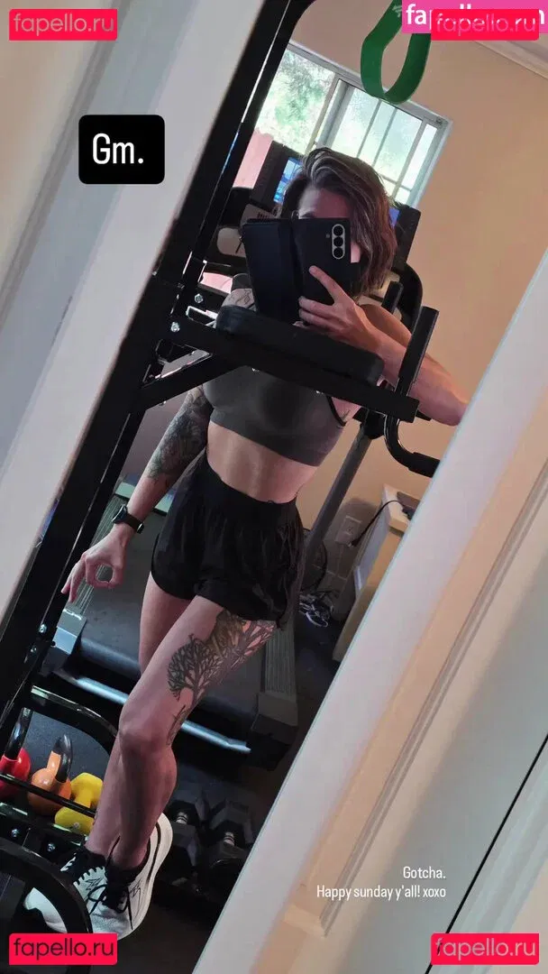 Soe Gschwind Onlyfans Photo Gallery 