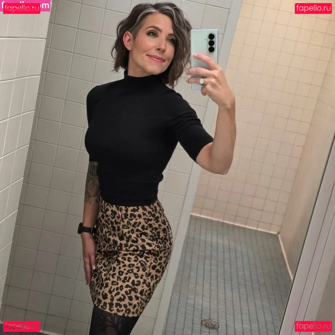 Soe Gschwind Onlyfans Photo Gallery 