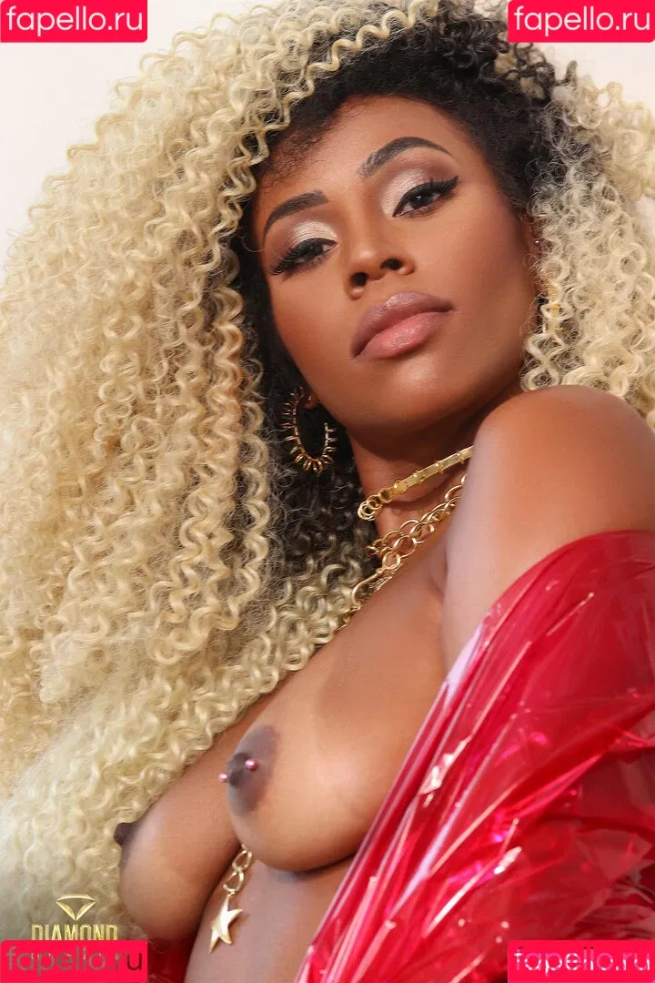 Lua Santana Onlyfans Photo Gallery 