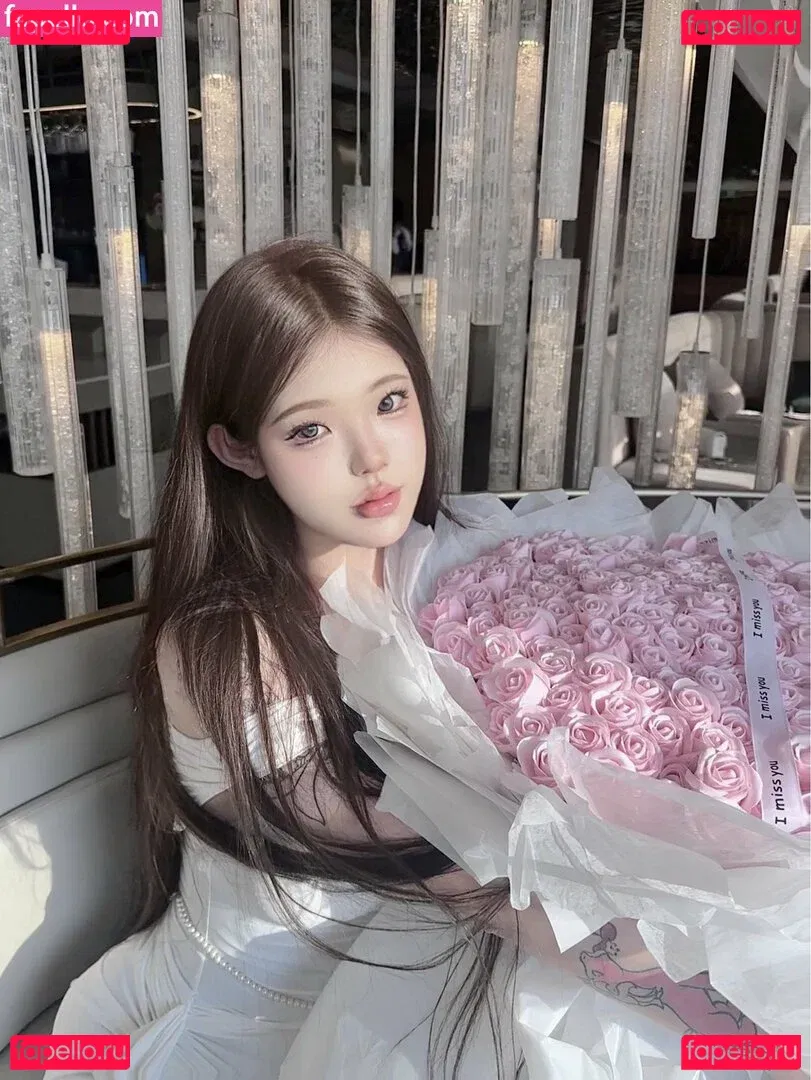 Yuzichucunqi Onlyfans Photo Gallery 