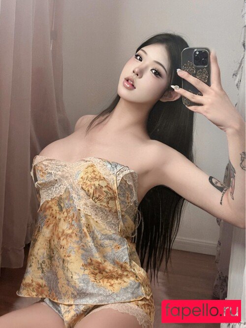 Yuzichucunqi Nude Onlyfans Photo 23