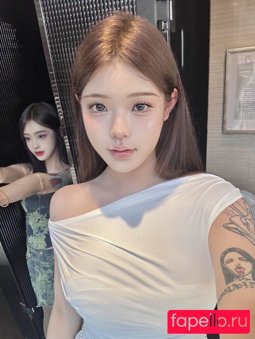 Yuzichucunqi Nude Onlyfans Photo 16