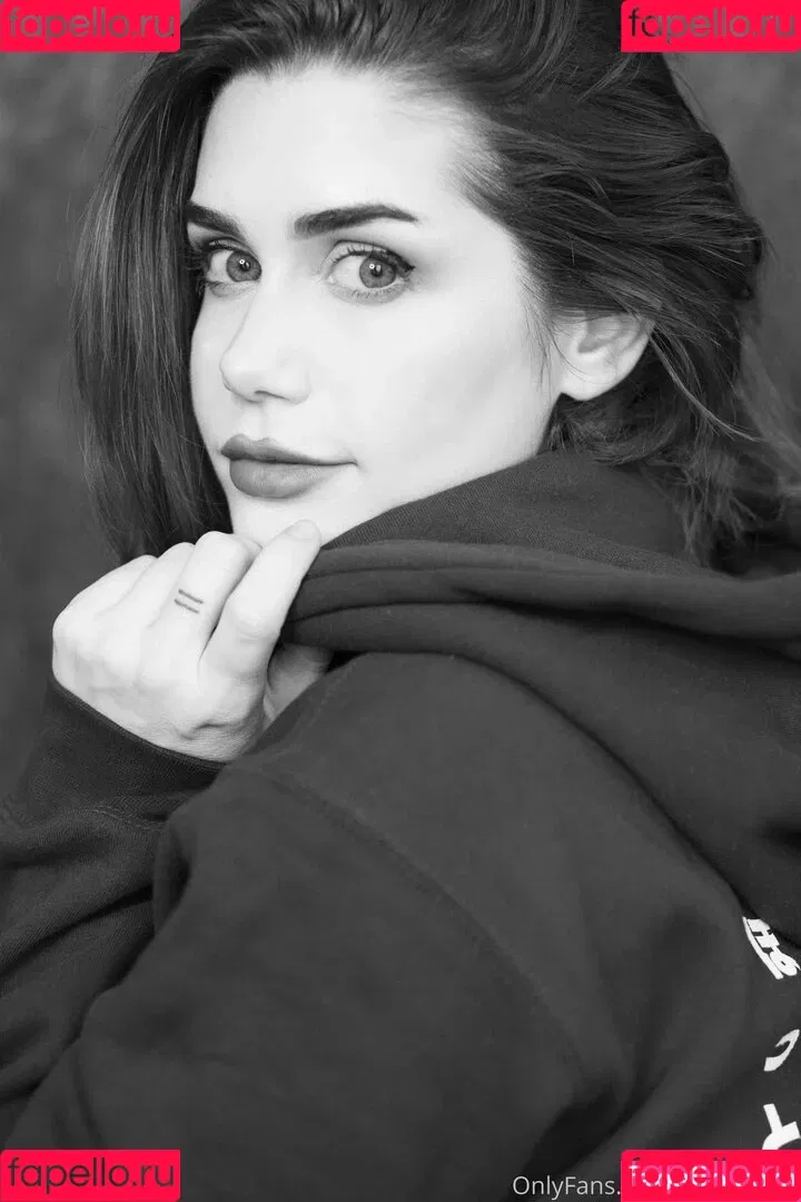 ImTheStark Onlyfans Photo Gallery 