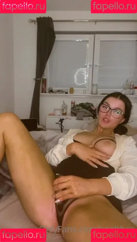 Sophie Crawley Onlyfans Photo Gallery 