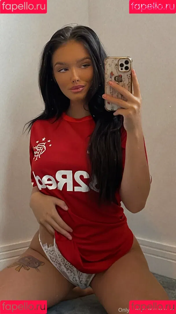 Sophie Crawley Onlyfans Photo Gallery 