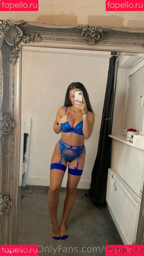 Sophie Crawley Onlyfans Photo Gallery 