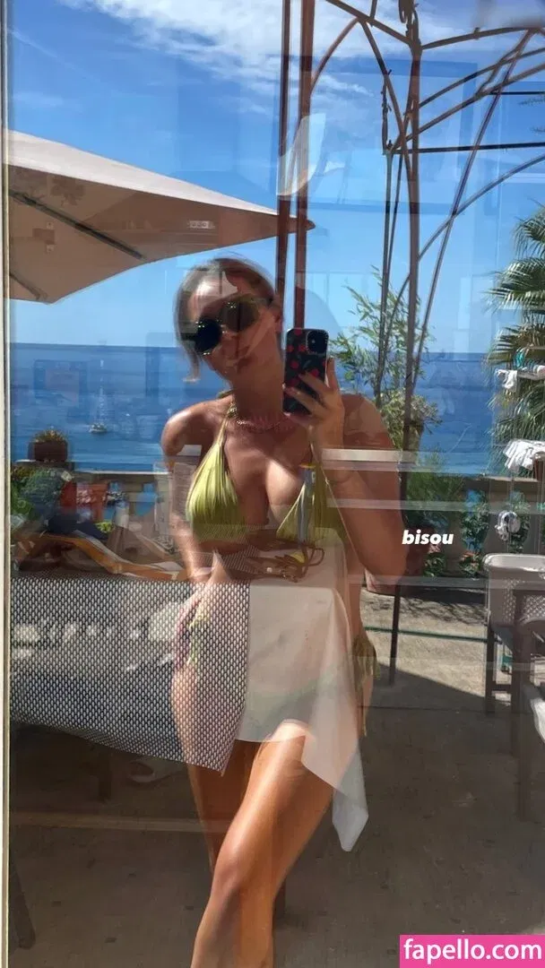 Sophie Crawley Onlyfans Photo Gallery 