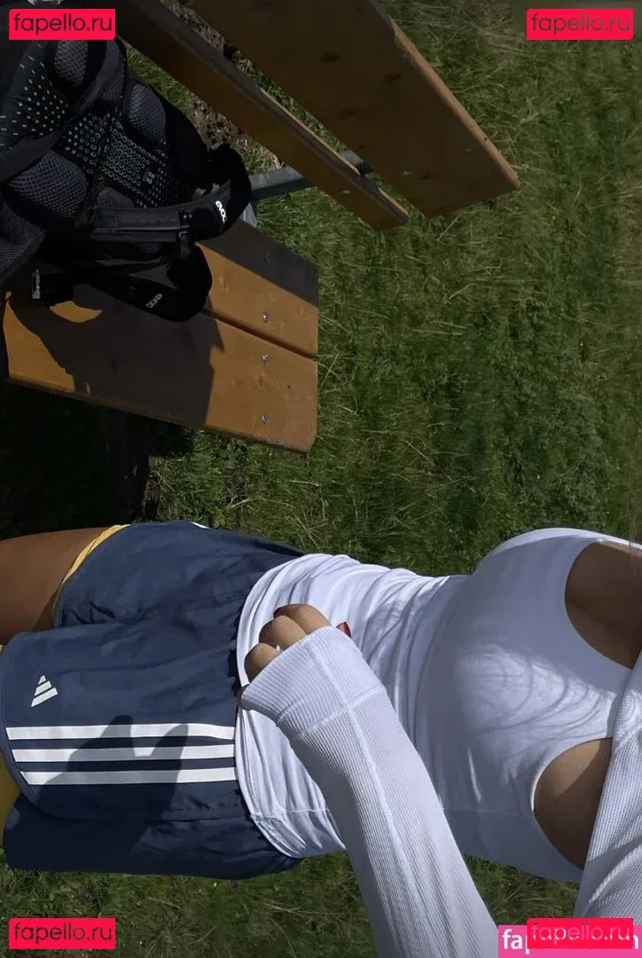 Sophie Crawley Onlyfans Photo Gallery 