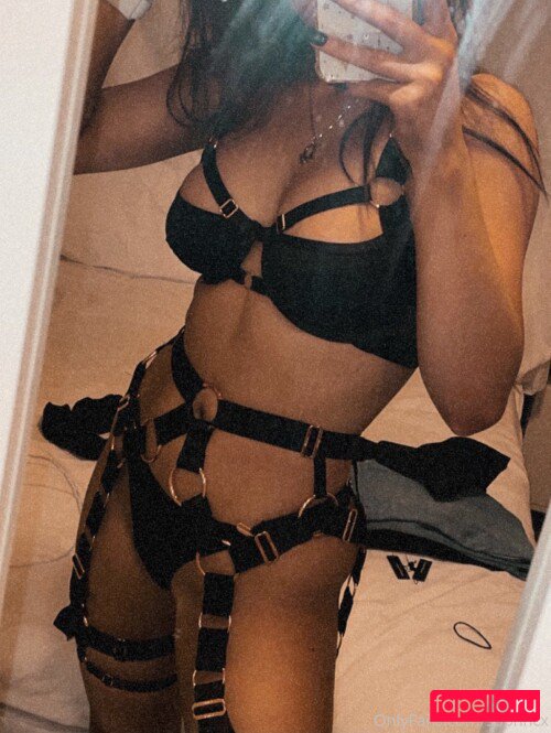 Sophie Crawley Nude Onlyfans Photo 40