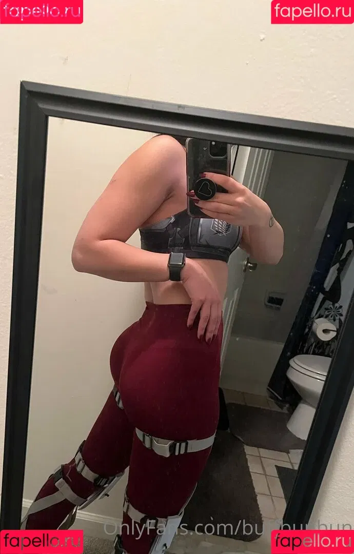 womanwearingred Onlyfans Photo Gallery 