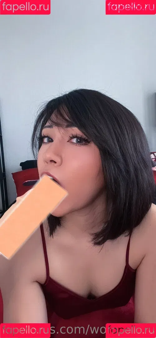 womanwearingred Onlyfans Photo Gallery 