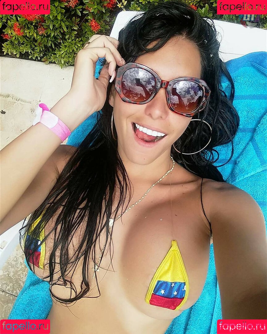 ScarlethTeam Onlyfans Photo Gallery 